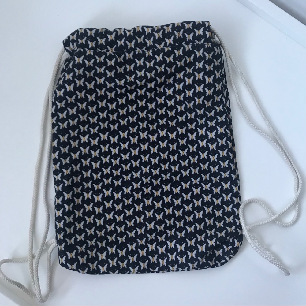 ❤️5/25 Lotus Flower Drawstring Backpack Butterfly - Picture 4 of 4